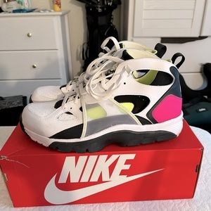Nike Air Trainer Huarache. Size 12.